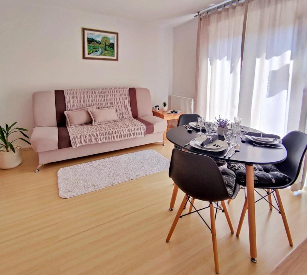 Apartments Sanja Rakovica Esterno foto