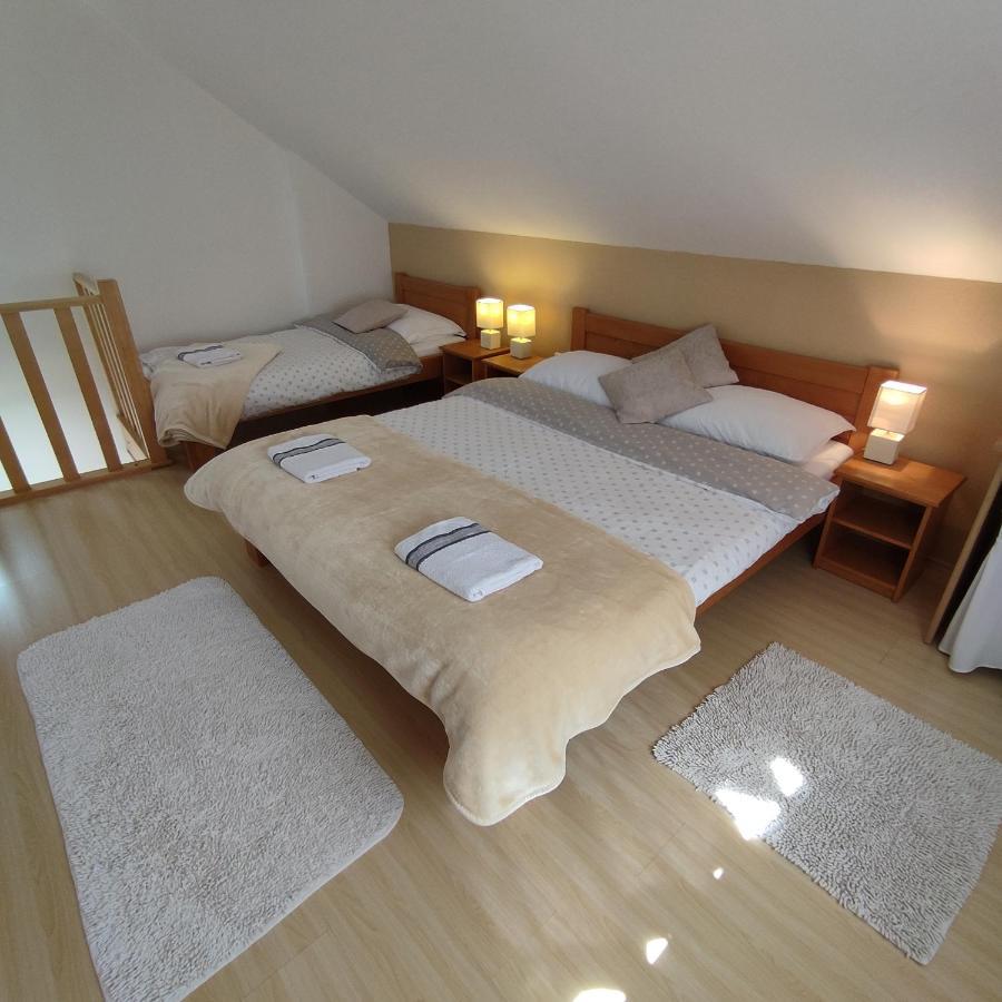 Apartments Sanja Rakovica Esterno foto